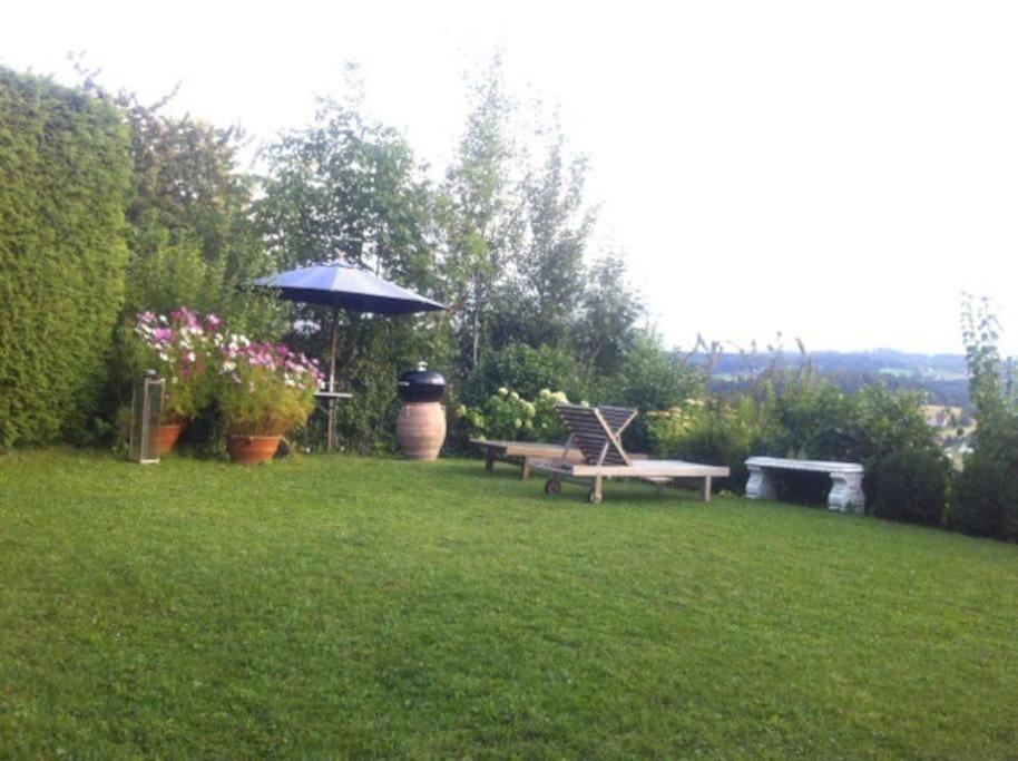 Charmantes Landhaus Mit Garten Und Traumhaftem Fernblick Thal  Exterior photo